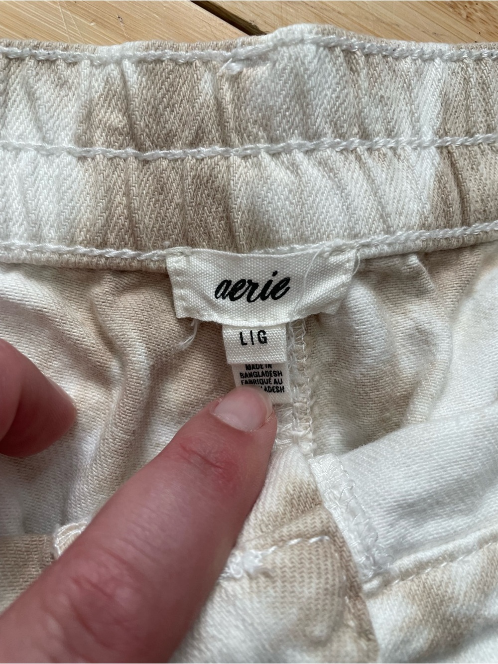 Aerie Daydream Shorts Tie-Dye High-Rise Frayed Hem Women’s Shorts - Cream/Tan - Picture 5 of 5